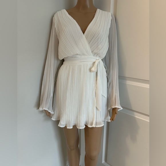 Embrace Your Beauty Ivory Pleated Long Sleeve Skort Romper - Picture 9 of 12